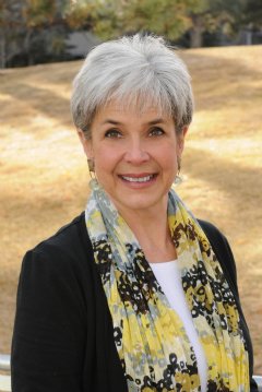 Dianna Fritzler, Director of Marketing for acclaimed interior design and new home model merchandising firm, Lita Dirks & Co.