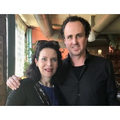 Mark J. Carter, producer of Eight Unedited Minutes™, interviews Barbara Rozgonyi, business motivational speaker and author, about mentoring for aspiring professional speakers.