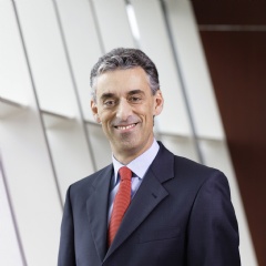 Frank Appel (55) has been a member of the Management Board of Deutsche Post DHL Group since 2002.