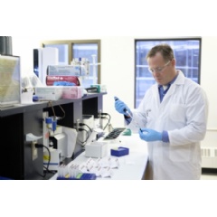 Professor Ken Stark taking a sample of blood in Waterloo’s Laboratory of Nutritional and Nutraceutical Research to determine the levels of omega-3 fatty acids. (Light Imaging)
