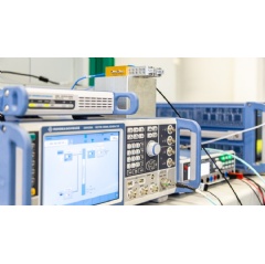 Research setup for channel propagation measurements and transmission experiments with candidate waveforms up to 300 GHz.