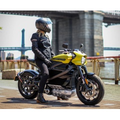 The Harley-Davidson LiveWire is a dynamic electric motorcycle. To meet targets for range, acceleration, and handling, the vehicle’s energy capacity was improved 90% while the ratio of energy capacity to vehicle mass (kWh/kg) was increased by 60%.