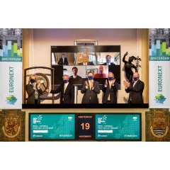 Joop van Caldenborgh, Chairman of the Supervisory Board of Dutch Star Companies TWO B.V. rang the gong this morning during a virtual ceremony to celebrate the Initial Public Offering