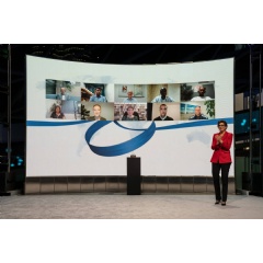 Ilka Horstmeier, member of the Board of Management of BMW AG and the Price Winners of the BMW Group Awards for Social Commitment 2020