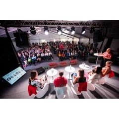 Tieto and Tech Industries of Finland organized a panel discussion at Antinkatu stage. Katri Kulmuni, Laura Juvonen, Maria Ritola, Peter Vesterbacka and Satu Kiiskinen discussed about innovations and Finland’s competitiveness.