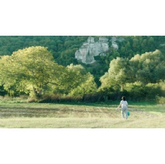 Lucie Vincentelli in Si t’as un coeur (Young Hearts) by Émilie Vandenameele