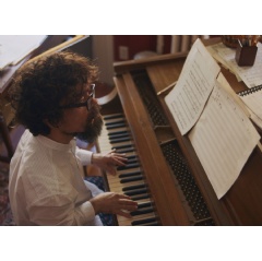 Peter Dinklage in She Came to Me by Rebecca Miller