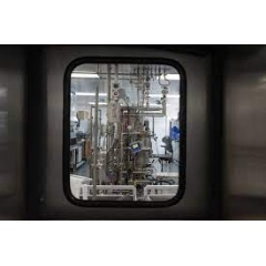 © WHO / Medicines Patent Pool / Rodger Bosch
On 10 February 2022, a view of a laboratory at Biovac in Cape Town, South Africa. The company is the first manufacturing spoke for the mRNA vaccine technology transfer hub.