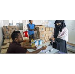  WFP/Saikat Mojumder A Rohingya refugee from Myanmar receives support from the UN in Bhasan Char in Bangladesh.
