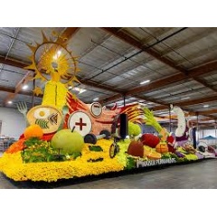 Kaiser Permanente’s 2025 float, “More Healthy Days for More Healthy Years,” celebrated a focus on total health — body, mind and spirit.