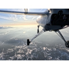 Telekom�s flying base station provided mobile coverage in an otherwise unserved section of the ski trail. � Deutsche Telekom