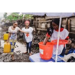 UNICEF/UNI731762/Benekire
UNICEF-supported cholera rapid response team add chlorine to water collected from a reservoir in Goma, North Kivu province, DR Congo, on 4 February 2025.
