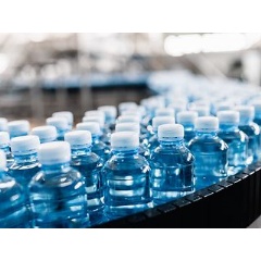 Beverage machine manufacturer Krones relies on a digital AI-supported system for 3D measurement for capturing irregular packages. � GettyImages-1369027900, Group4Studio