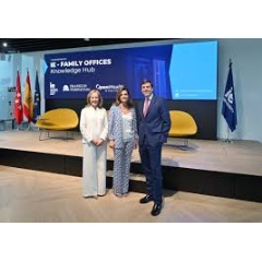 Marta Alonso Jim�nez, OpenWealth (CaixaBank Group); Cristina Cruz, IE Center for Families in Business; and Javier Villegas, Franklin Templeton