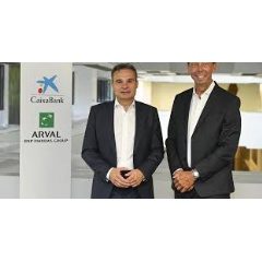 Jordi Nicolau, Director of Payments & Consumer at CaixaBank, and Alain van Groenendael, CEO of Arval