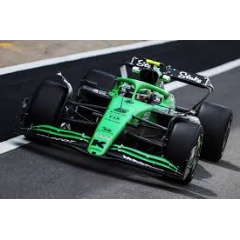 Pirelli test day - Silverstone - Bortoleto (7)