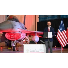 Deputy Prime Minister and Minister of National Defence Władysław Kosiniak-Kamysz signs a Letter of Offer and Acceptance to modernize Poland’s F-16 fleet to the advanced Viper configuration, (see complete caption below)
