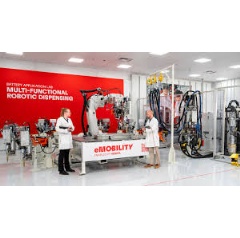 Scientists in a battery application lab