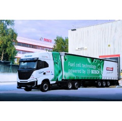The fuel-cell truck in action