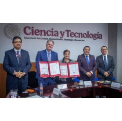 Keith Strier (second from left), senior vice president of Global AI Markets at AMD, and Celina Peña Guzmán (center), undersecretary for Technology Development, (see complete caption below)