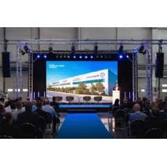 Frankfurt healthcare centre opening event