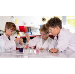 As part of its 150th anniversary, Henkel is significantly expanding its global STEM education initiative Researchers’ World and plans to establish five new permanent Researchers’ World locations worldwide, (see complete caption below)