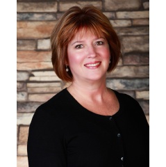 Mimi Roberson brings over 30 years of leadership experience to PIVOT, including 15 years as President and CEO of Presbyterian/St. Lukes Medical Center, where she opened Rocky Mountain Hospital for Children.