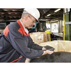 Durethan and Pocan compounds are used to make a number of technically sophisticated components for the automotive industry plus the electrical/electronics industry, construction, medicine, and the sports and leisure sectors. Photo: LANXESS AG