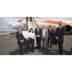 EASYJET-AIRBUS 12