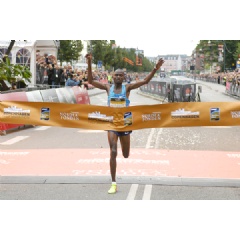 Abraham Cheroben winning the Copenhagen Half Marathon (Organisers) � Copyright