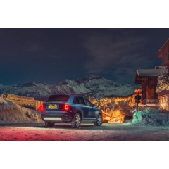 The fuel consumption given in miles per gallon (and litres per 100km) and the CO2 emission given in grams per kilometre represents official combined values. Figures may vary depending on driving style and conditions.