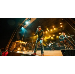 Image photo credit: HAPPY MONDAY