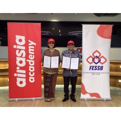 Photo caption: President (Investments & Ventures) Capital A, Aireen Omar and General Manager of FELCRA Education Services Sdn. Bhd. (FESSB), Y.Bhg Dato� Hazrinor Hisham Harun embarking on a strategic partnership in Kuala Lumpur