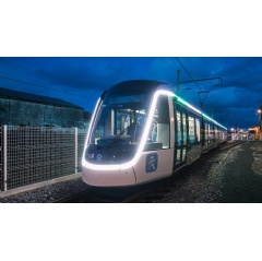 Alstom�s �lumi�re� tram is now in service on the Line T10 (�Alstom / TOMA � Thibaut Priou)