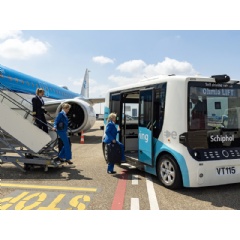 Schiphol and KLM test self-driving shuttle service for flight crew