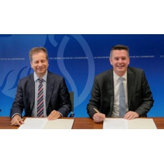 (l-r) Luka Mucic, Chief Financial Officer of Vodafone Group and Lex Delles, Luxembourg�s Minister of the Economy, SME, Energy and Tourism sign an agreement for Vodafone Procurement Company to build a new pan-European logistics hub in the country.