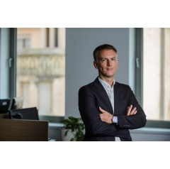 

Ferrovial, a leading global infrastructure company, announces the appointment of Andr�s Szakonyi as CEO of Digital Infrastructure. Szakonyi brings deep sector expertise, both in data centers and sustainable AI cloud solutions. As divisional CEO, 