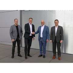 Rainer Schirmer, Vice Chairman of the General Works Council, CEO Gernot D�llner, J�rg Schlagbauer, Chairman of the General Works Council, and Xavier Ros, Member of the Board of Management Human Resources (from left)