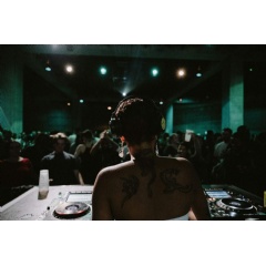 Tate Modern Late  Karolina Wielocha