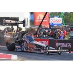 2025 NHRA Race Season
Tony Stewart made adjustments for the first round against No. 1 qualifier posting an upset win.