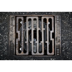 The advanced URBANFILTER from the TU Berlin funding project, supported by the Audi Environmental Foundation and project partner BAIONYX, is designed to capture tire particles that are washed into Copenhagen’s sewer system. Copyright: AUDI AG