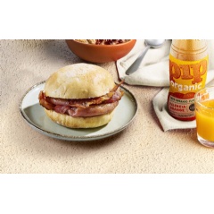 easyJet reveals customers favourite inflight picks as the Bacon Roll returns