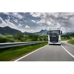 Resilient perfor�mance and strategic execu�tion in 2025