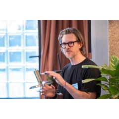 Toby Strangewood, Founder of Miroma Founders Network, explores why the performance versus brand debate is holding high-growth businesses back, and reveals how CMOs can build the confidence, structure and strategic balance needed to unlock real scale.