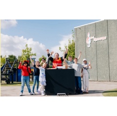 A Van Gogh Museum Edition � a high-quality 3D reproduction of a work by Vincent van Gogh � is delivered to primary school Syncope in Almere. Photo: Ruben Philipse