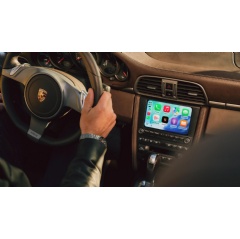 Modern retrofit infotainment system for 911, Boxster & Cayman