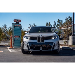 BMW iX5 60 xDrive / High Power Charging up to 460 kW