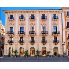 MANGO�COIN partnership kicks off: the first store opens in Catania
