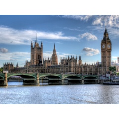 Photo: Graeme Maclean, Wikipedia.org