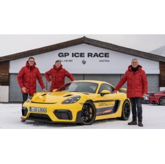 Sebastian Rudolph, Vice President Communications, Sustainability and Politics at Porsche, Walter R�hrl, Porsche Brand Ambassador, Albrecht Reimold, Member of the Executive Board for Production and Logistics at Porsche(see complete caption below)